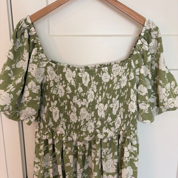 Women’s Green Floral Maternity Dress Puff Sleeve Square Neck Size XXL NWT - Picture 4 of 10